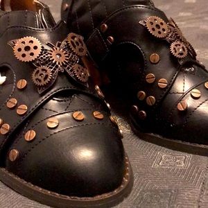 Icon steampunk heels